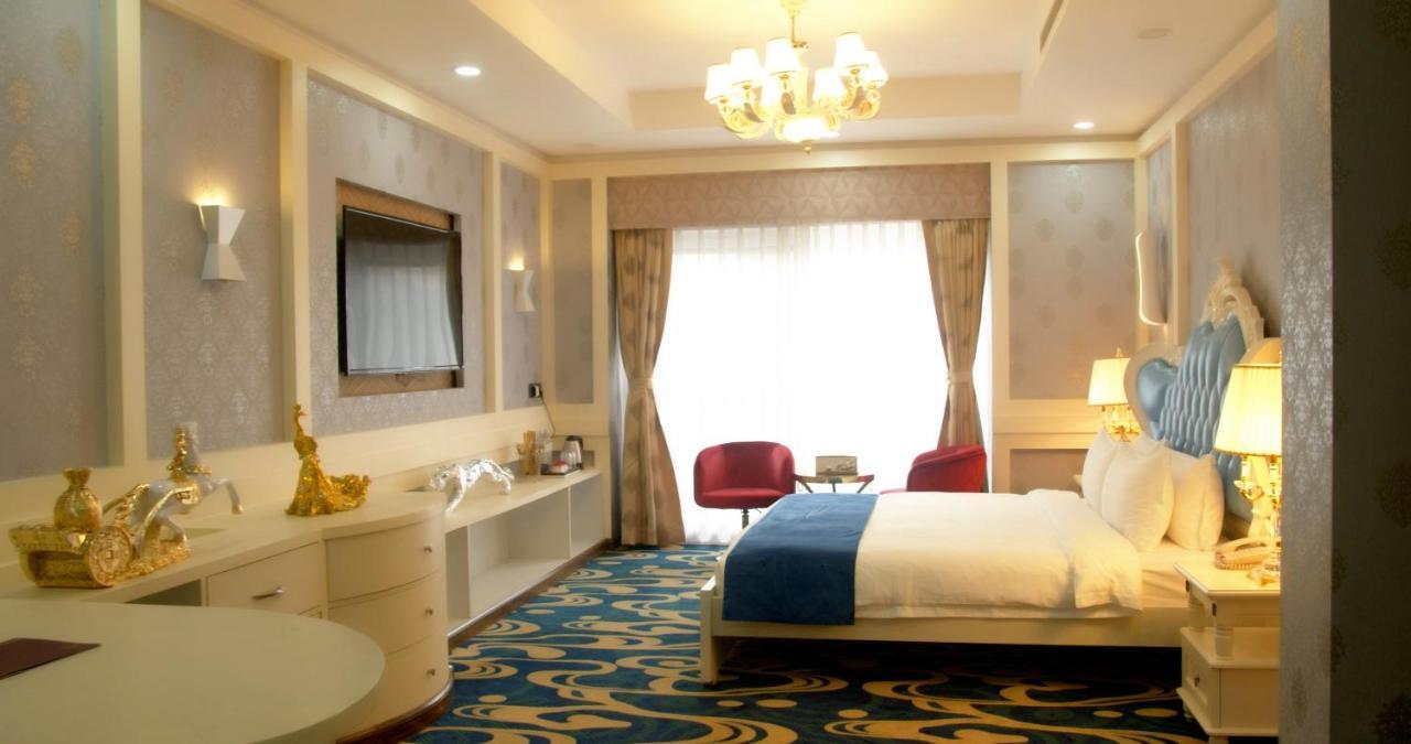 Hotel Mechi Crown Kakarvitta Luaran gambar