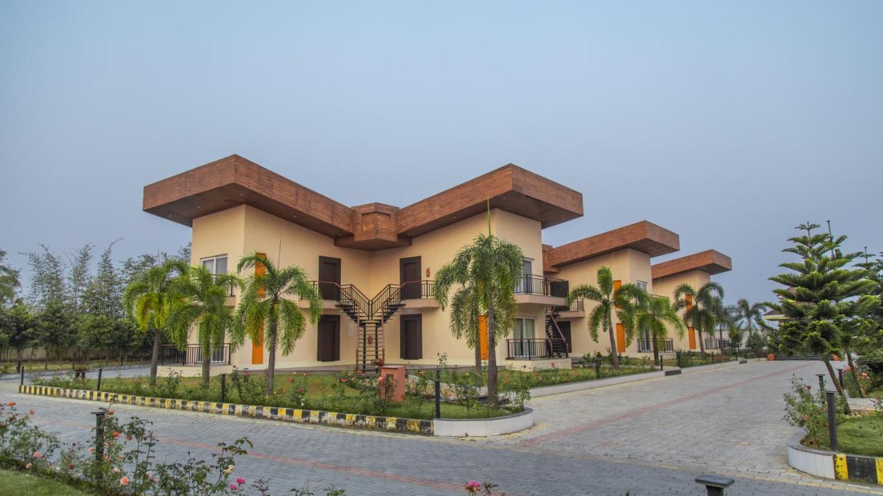 Hotel Mechi Crown Kakarvitta Luaran gambar