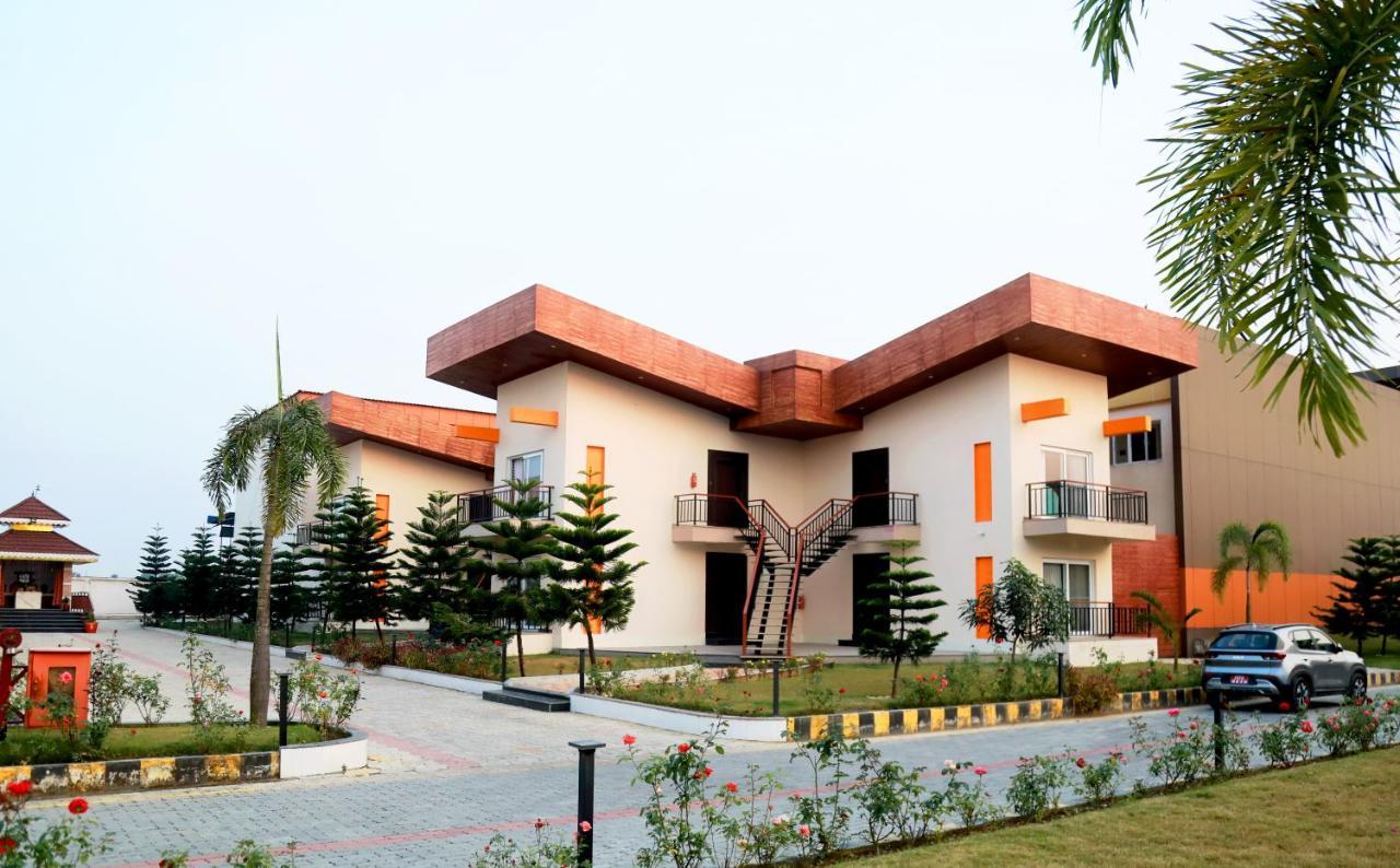 Hotel Mechi Crown Kakarvitta Luaran gambar