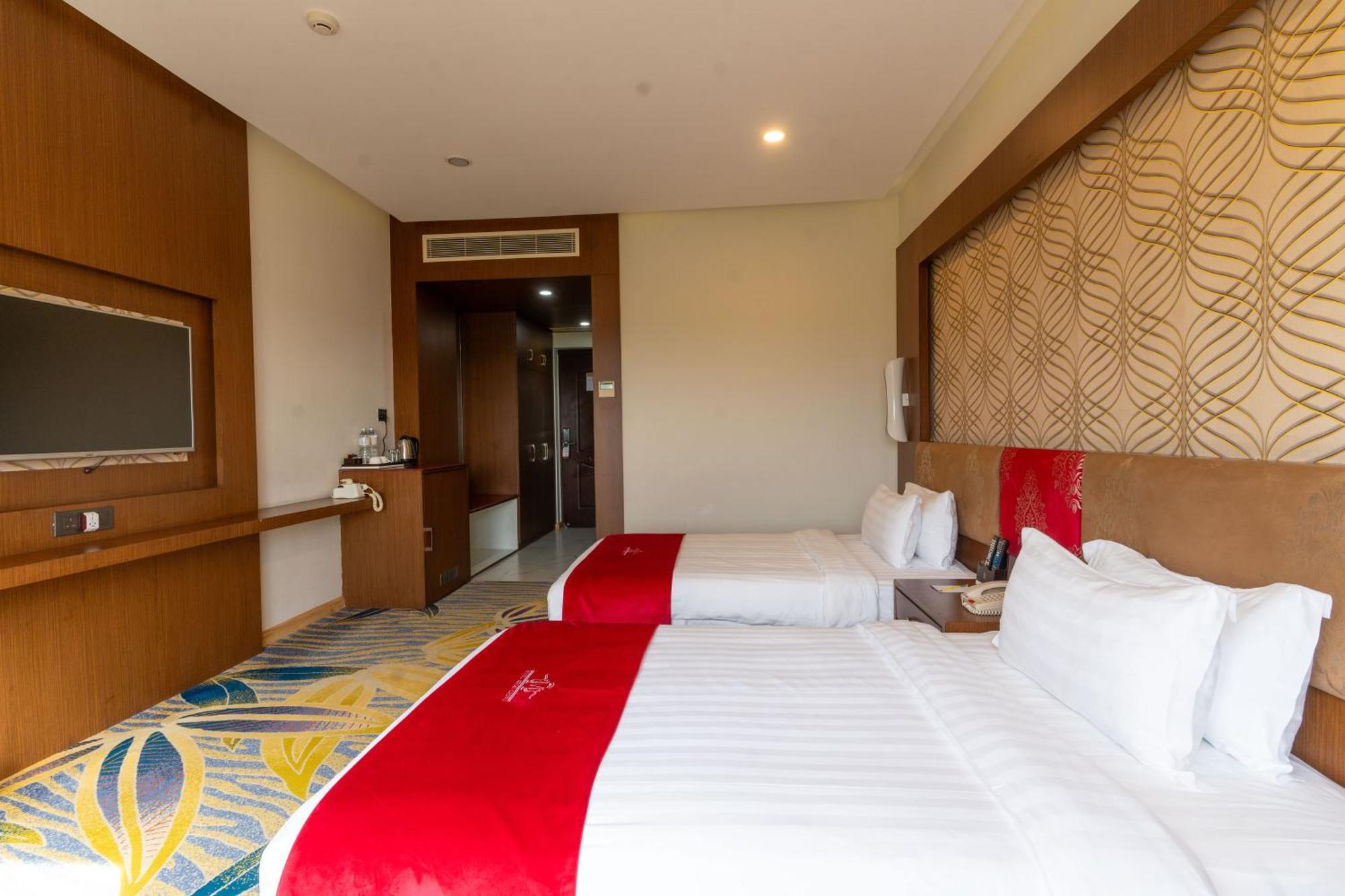 Hotel Mechi Crown Kakarvitta Luaran gambar