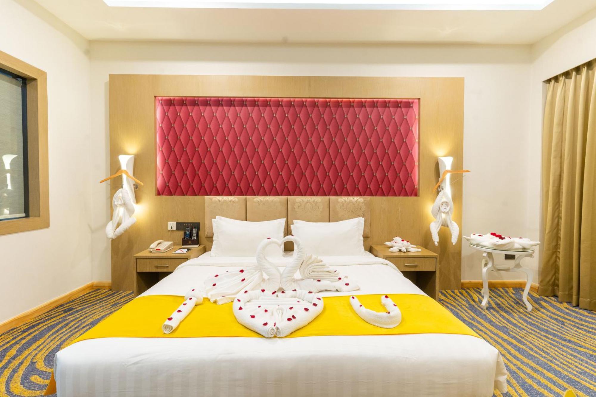 Hotel Mechi Crown Kakarvitta Luaran gambar