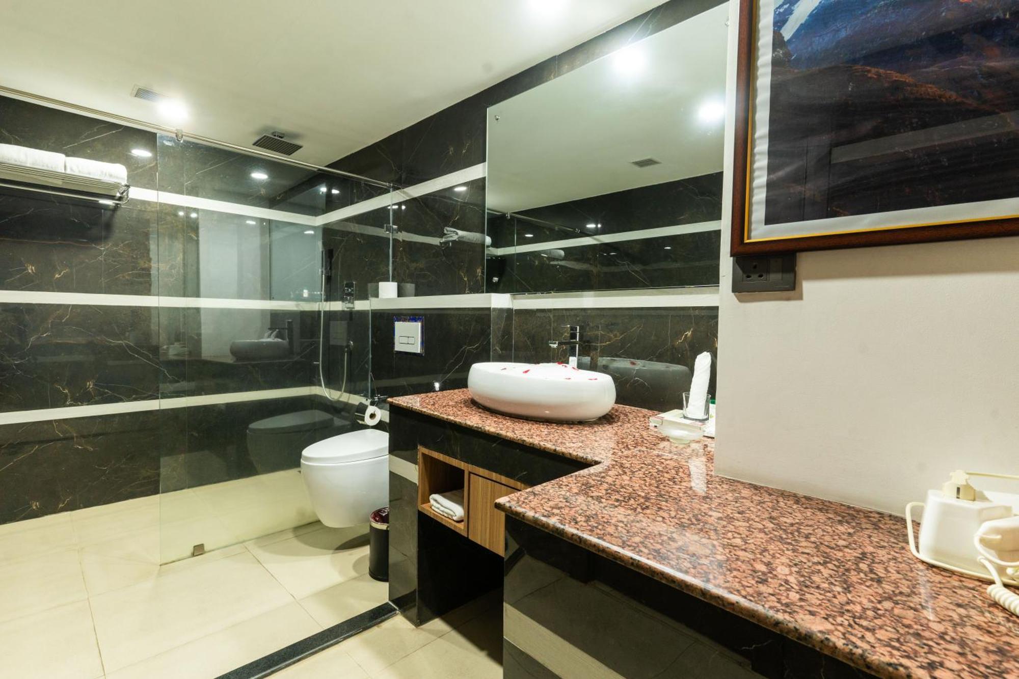 Hotel Mechi Crown Kakarvitta Luaran gambar