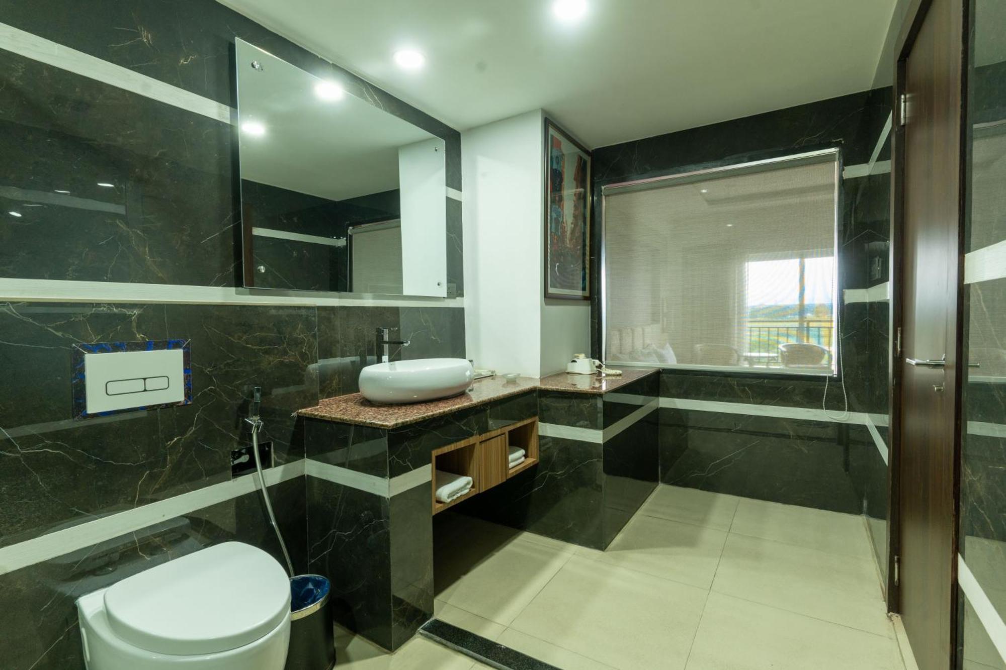 Hotel Mechi Crown Kakarvitta Luaran gambar